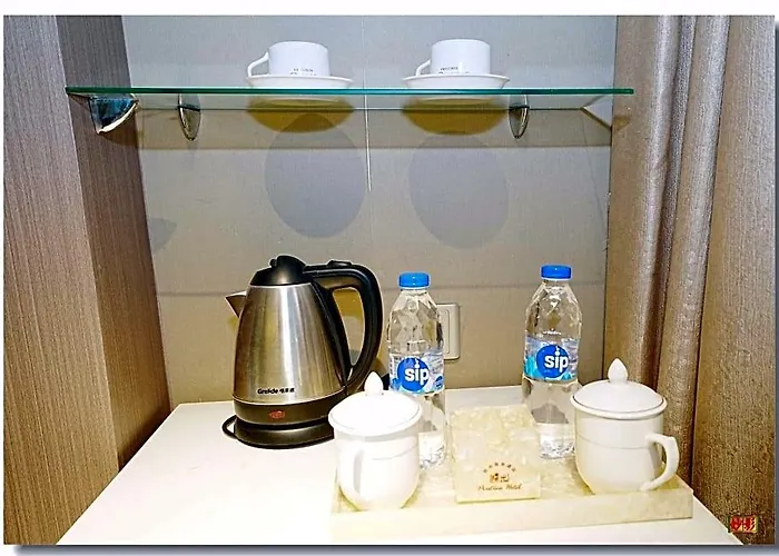 Pristine Hotel *