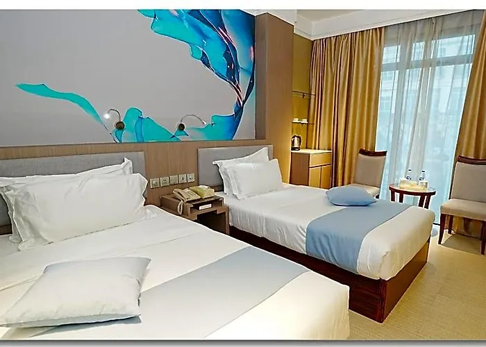 Pristine Hotel *