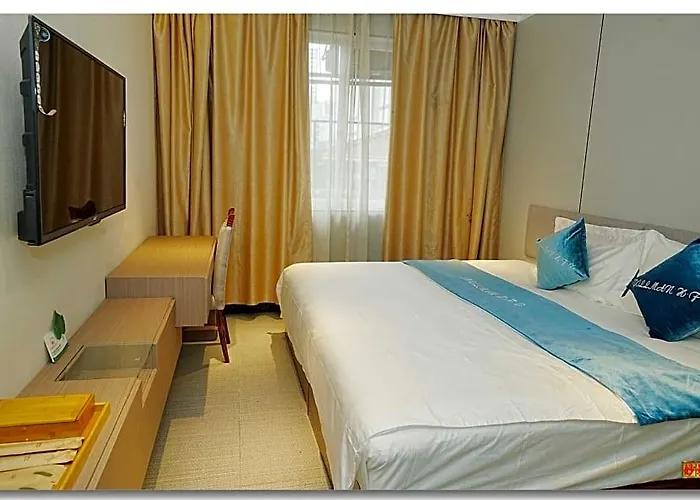 Hotel Pristine